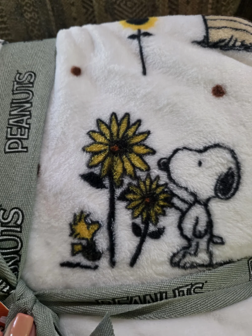 New Release Snoopy Sunflower Blanket-NWT